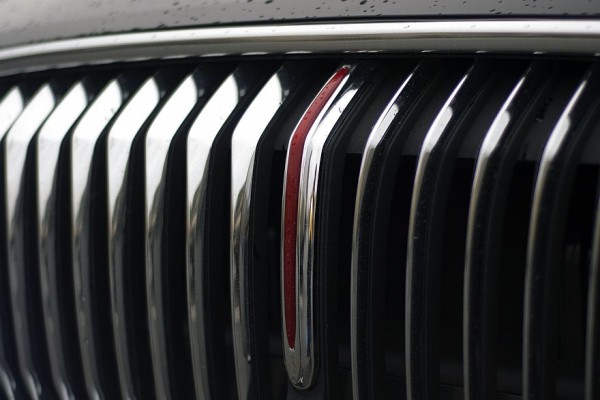 Премиум для среднего класса: тест-драйв Hongqi H5 Classic Премиум для среднего класса: тест-драйв Hongqi H5 Classic